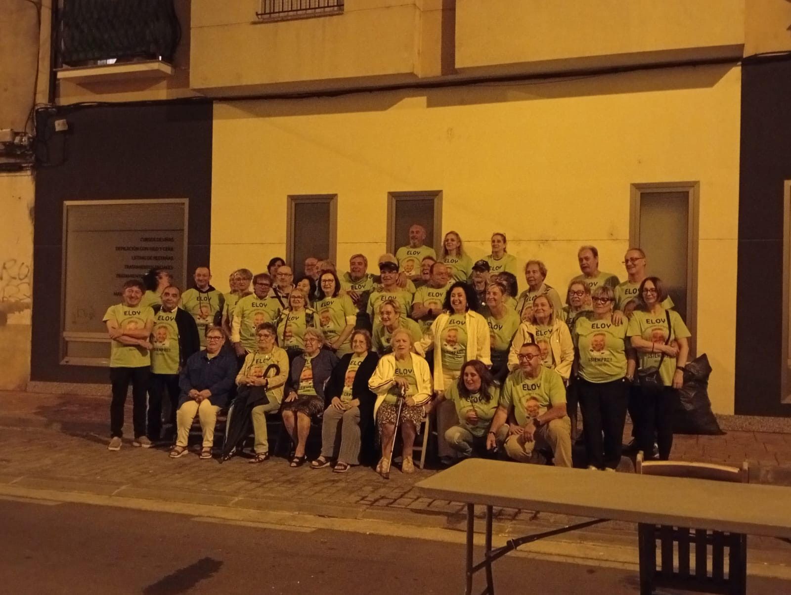 Celebración del reencuentro de los niños que se criaron en la calle Nicomedes Martín Mateos de Ponferrada.