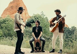 Imágen del grupo Siloé en Las Médulas en una campaña de promoción turística de Castilla y León.