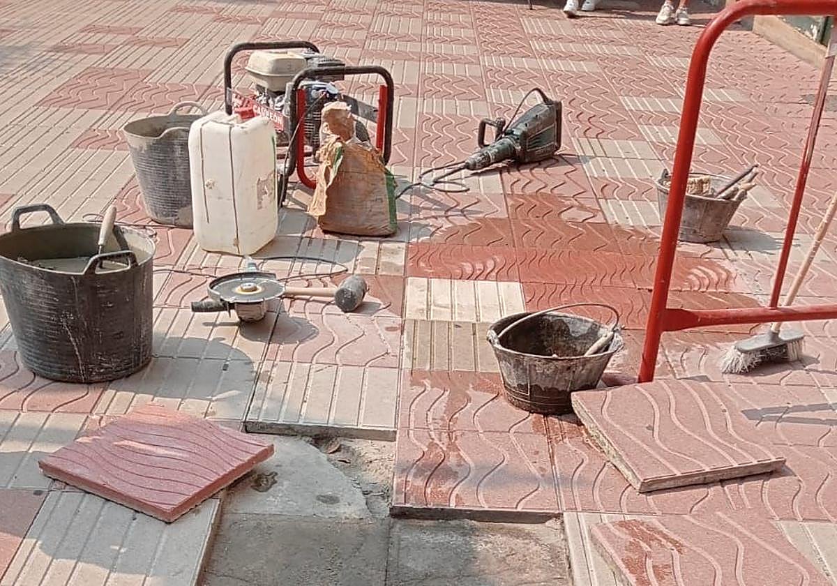 Imagen de algunas de las obras que se han realizado a lo largo del mes de agosto en Ponferrada.