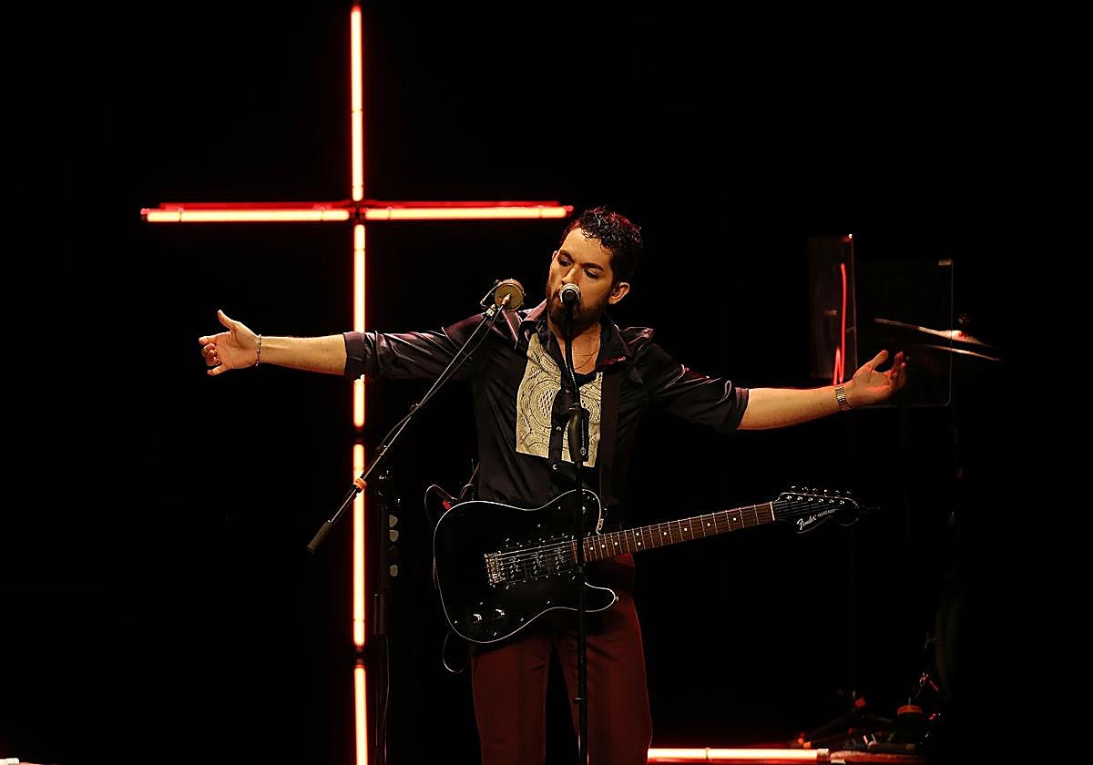 Imagen del cantante del grupo Siloé en uno de sus conciertos