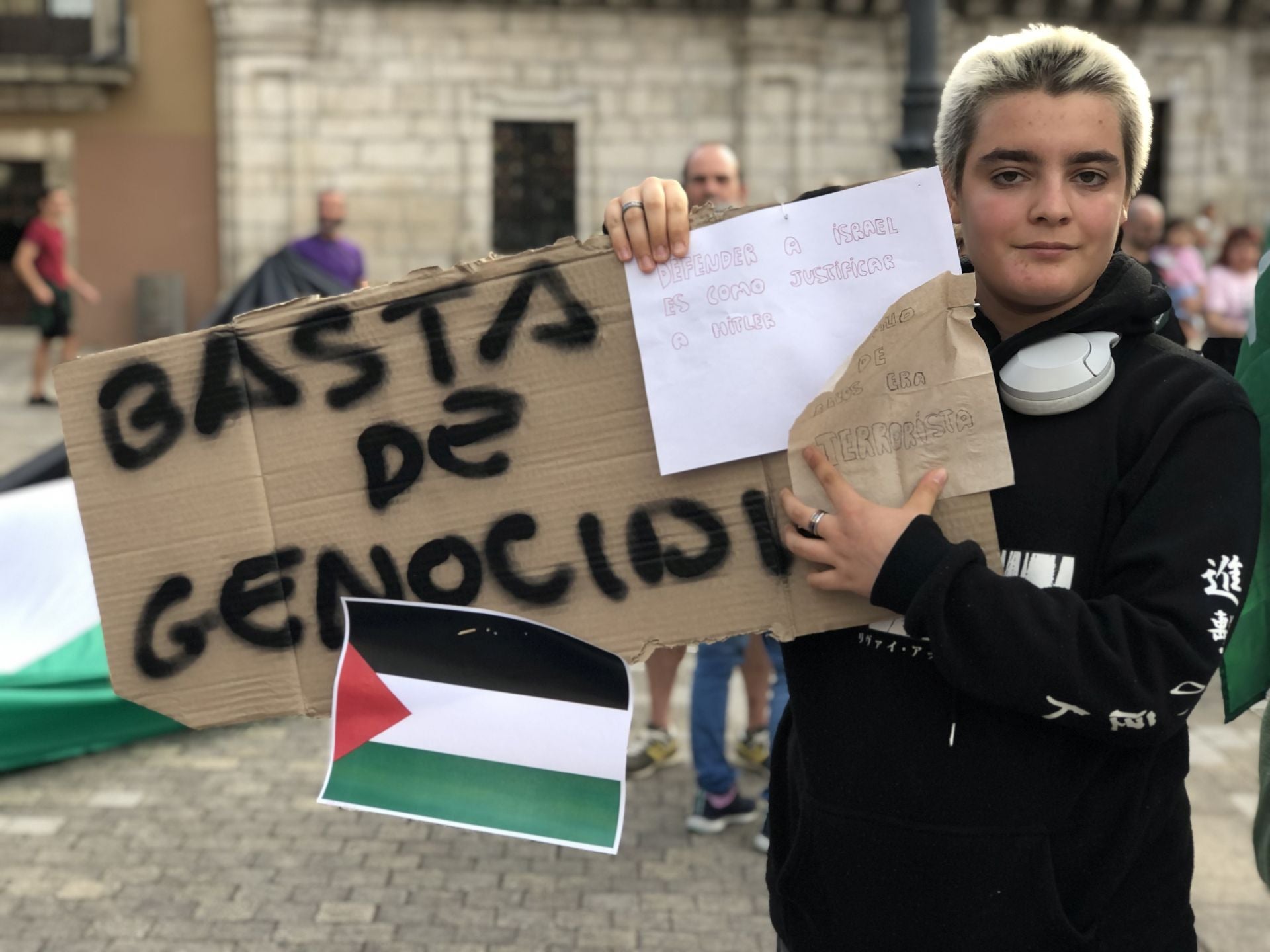 Protesta en Ponferrada para exigir la libertad de los miembros de la Flotilla y el cese del genocidio de Israel en Palestina.
