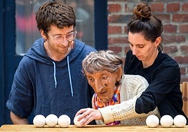 Maleta Company@Cie.Balancetoi abrirá el festival con 'Claudette', un espectáculo de marionetas y malabares.