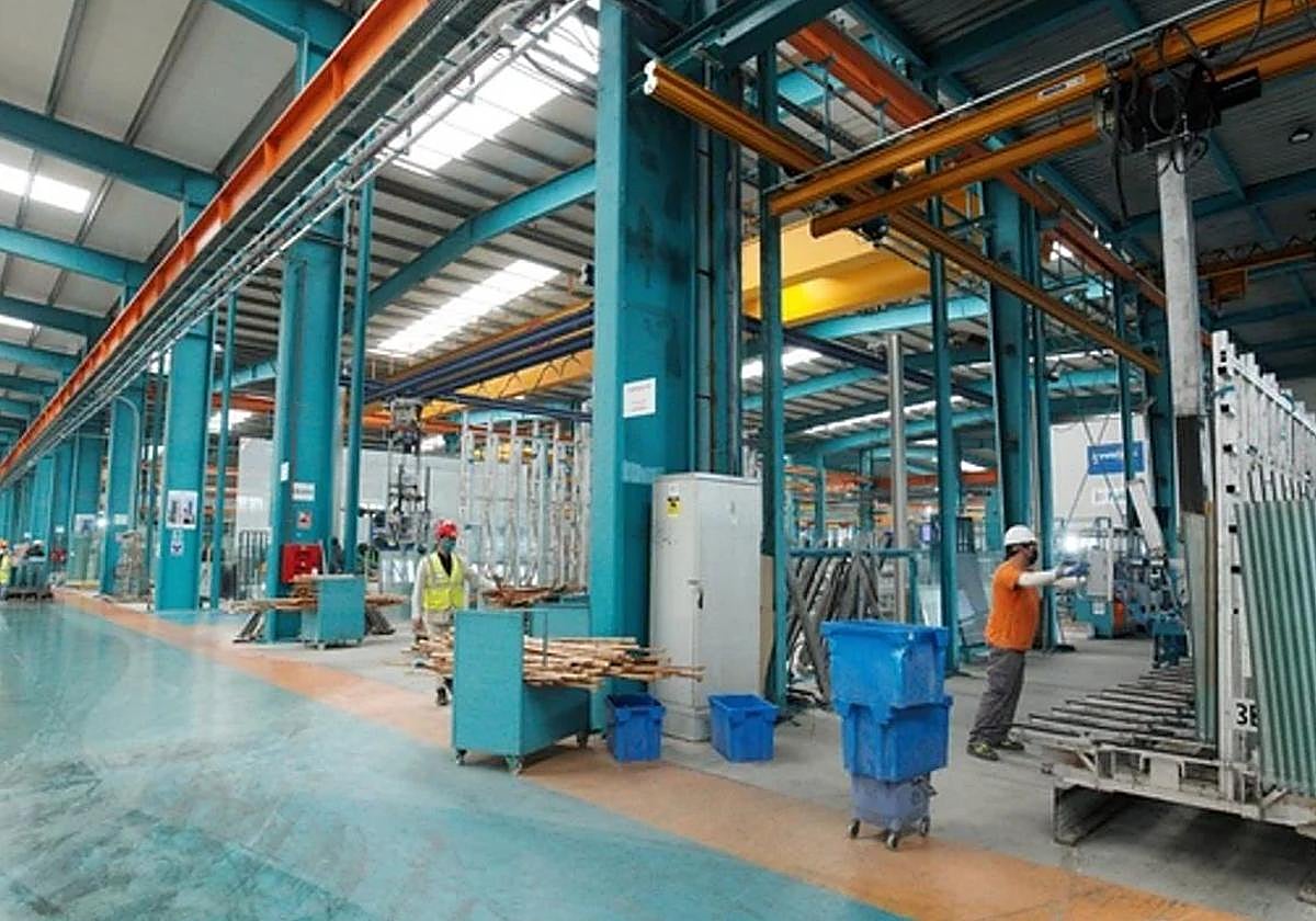 Planta de Tvitec en el polígono del Bayo de Cubillos del Sil.