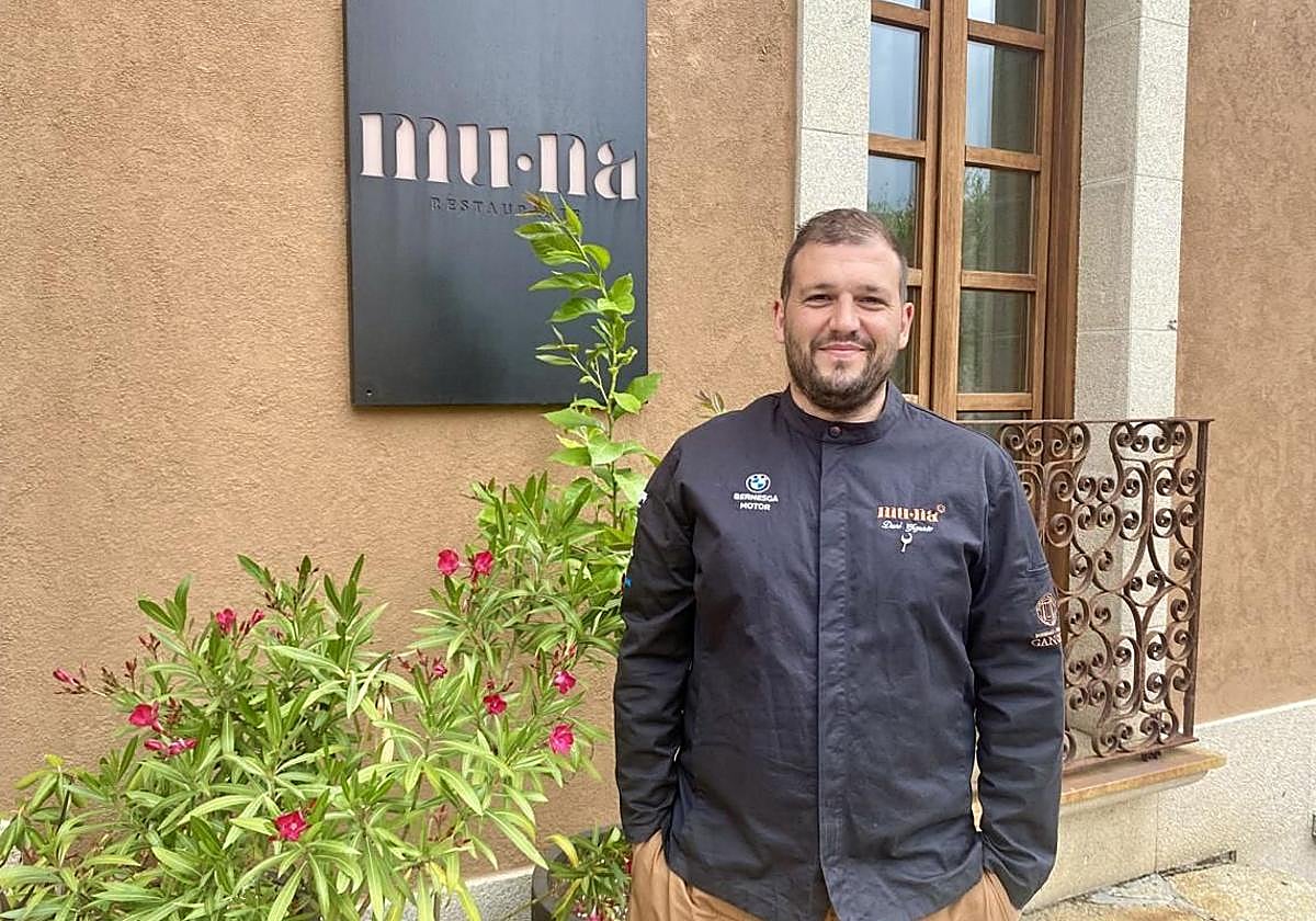 Daniel Giganto lleva año y medio trabajando en el MU·NA de Ponferrada.