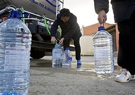 Recogida de agua potable.