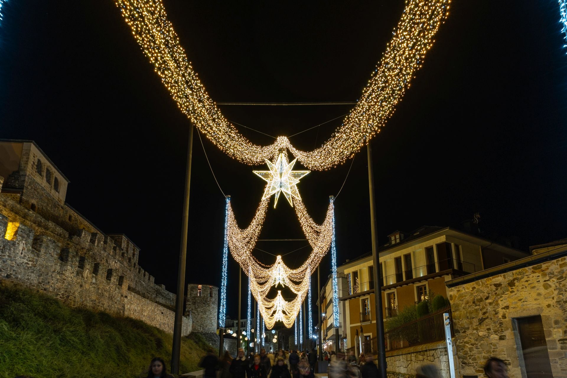 Las mejores imágenes de las luces de Navidad de Ponferrada