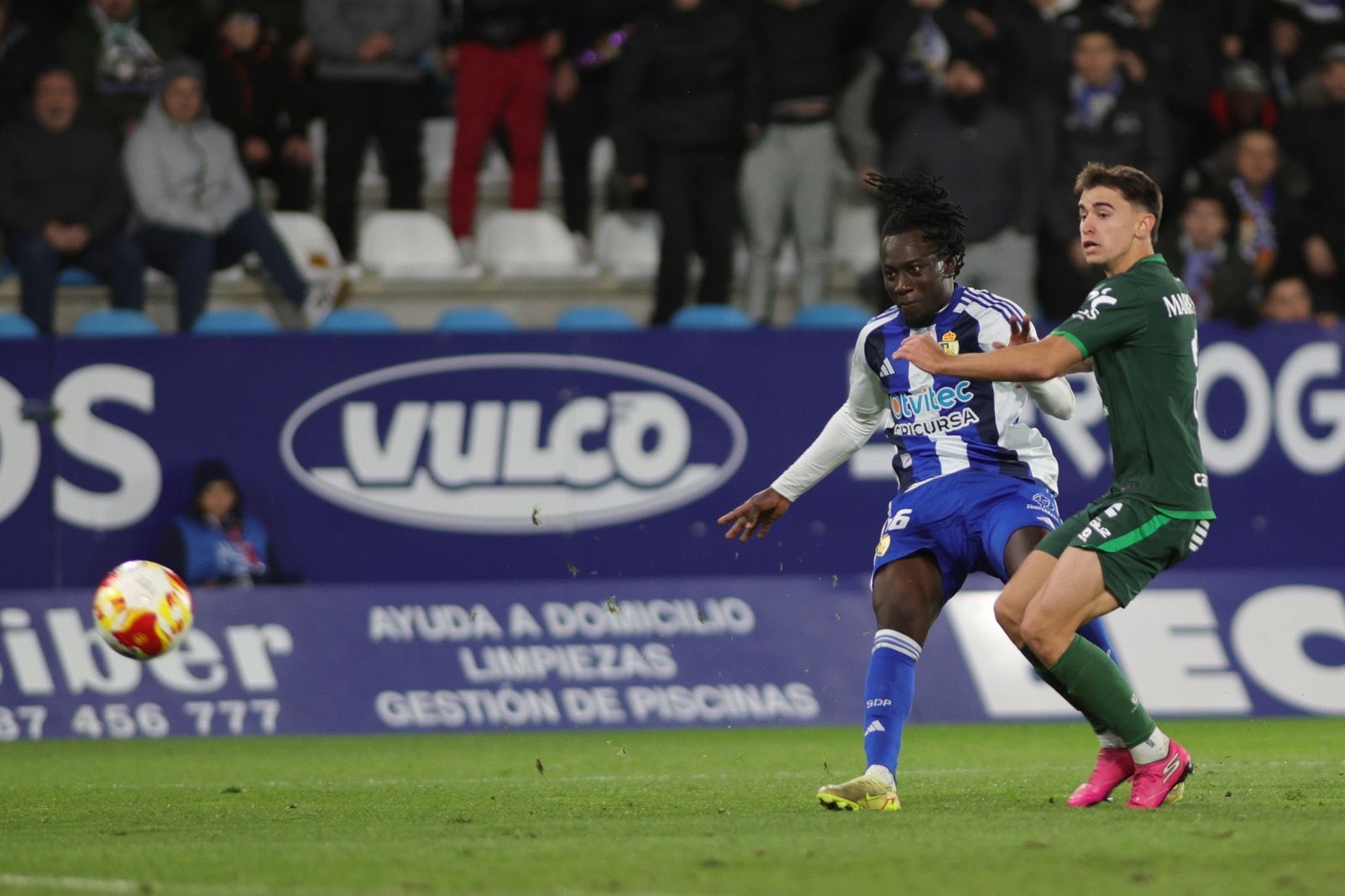 Las imágenes del partido Ponferradina - Racing de Santander