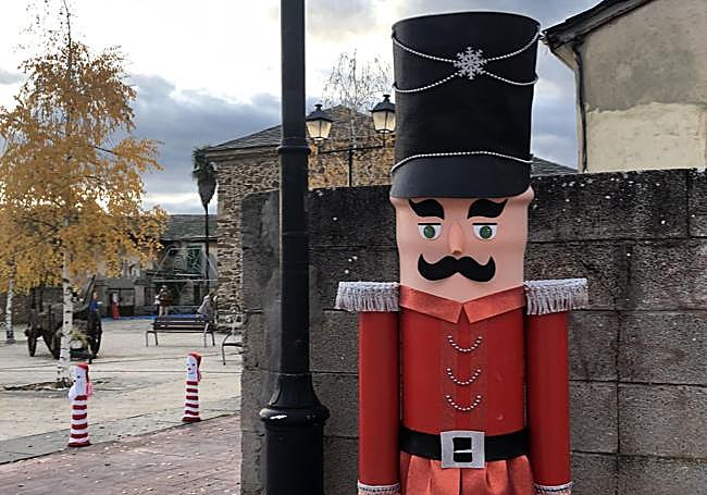 Los tomasitos son los protagonistas de la decoracion navideña de Santo Tomás de las Ollas.