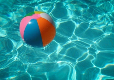 El bar de la piscina de un pueblo de León busca arrendatario para dos veranos