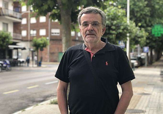 El profesor de Prehistoria de la Universidad de León, Carlos Fernández.