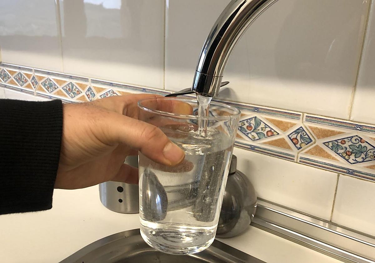 El agua de la red de abastecimiento de Fabero vuelve a ser apta para el consumo humano