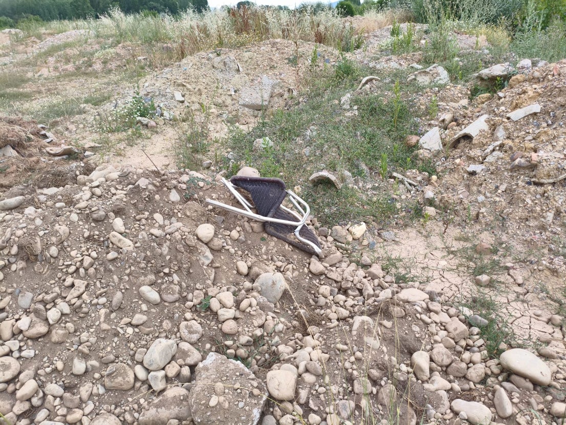 Residuos abandonados en Narayola