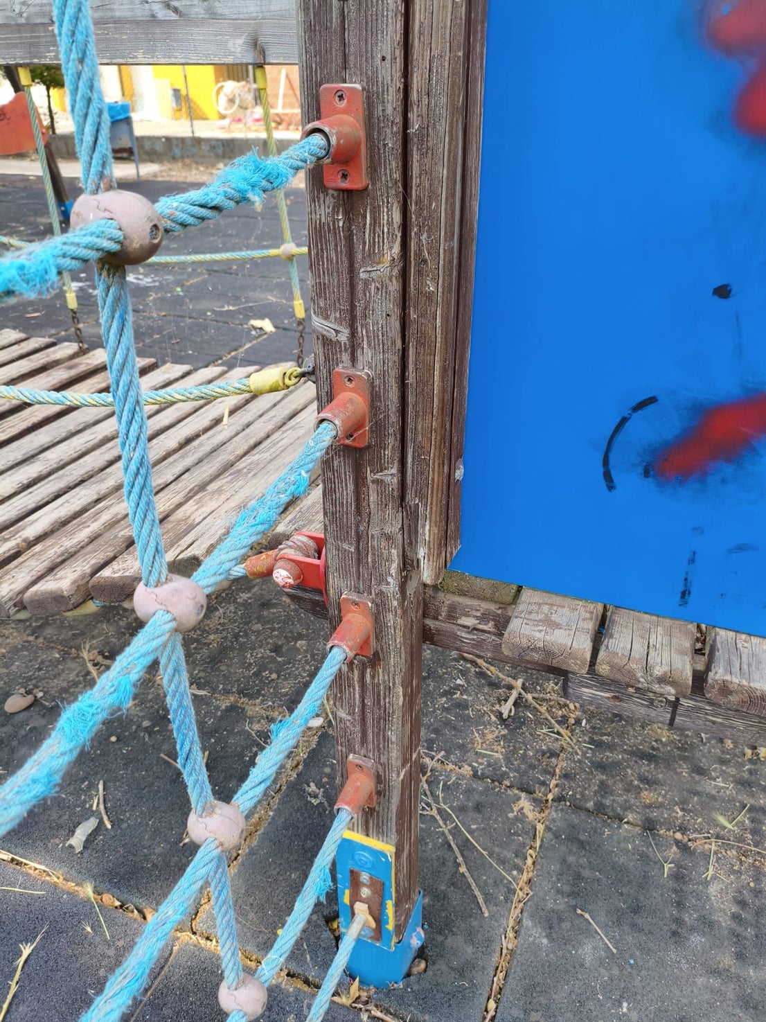 Residuos abandonados en Narayola