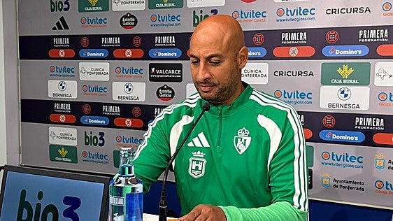 Nafti: «Estoy ilusionado con mi plantilla, es un diamante en bruto que está por pulir»