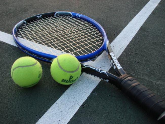 Cubillos acoge el VIII Open de Tenis por Categorías.