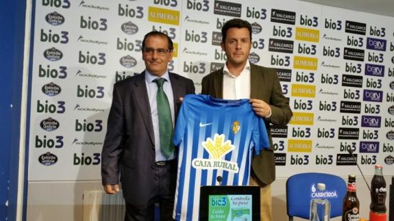 Narciso Prieto y Eduardo Domínguez, durante la presentación del acuerdo de colaboración.