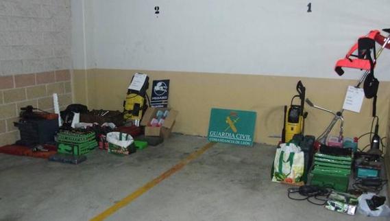 Material incautado a los detenidos.