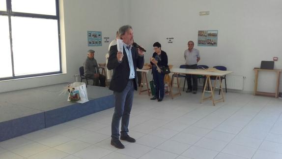 Pedro Muñoz, durante el acto de clausura de los talleres.