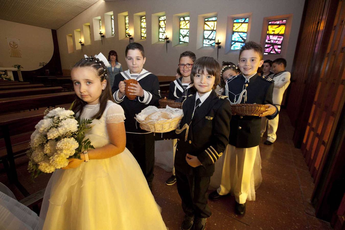 Primeras comuniones en el barrio de La Luz