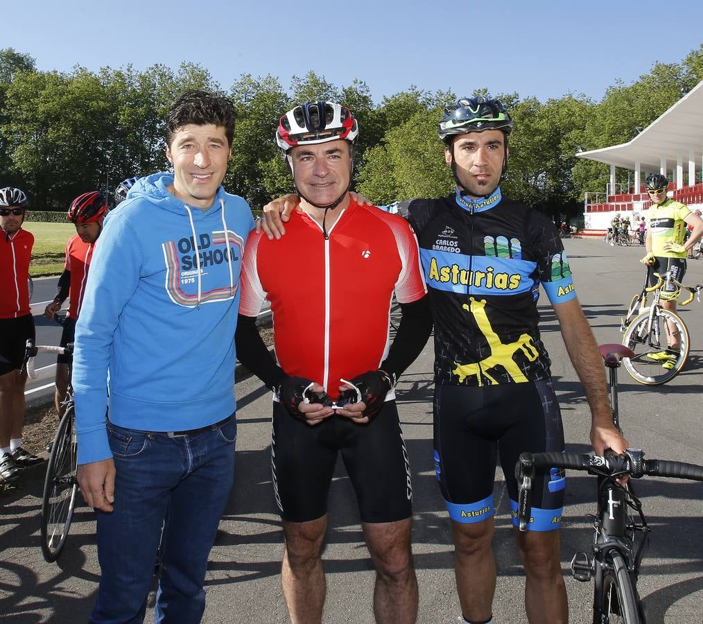 Carlos Sainz se suma al homenaje a Carlos Barredo