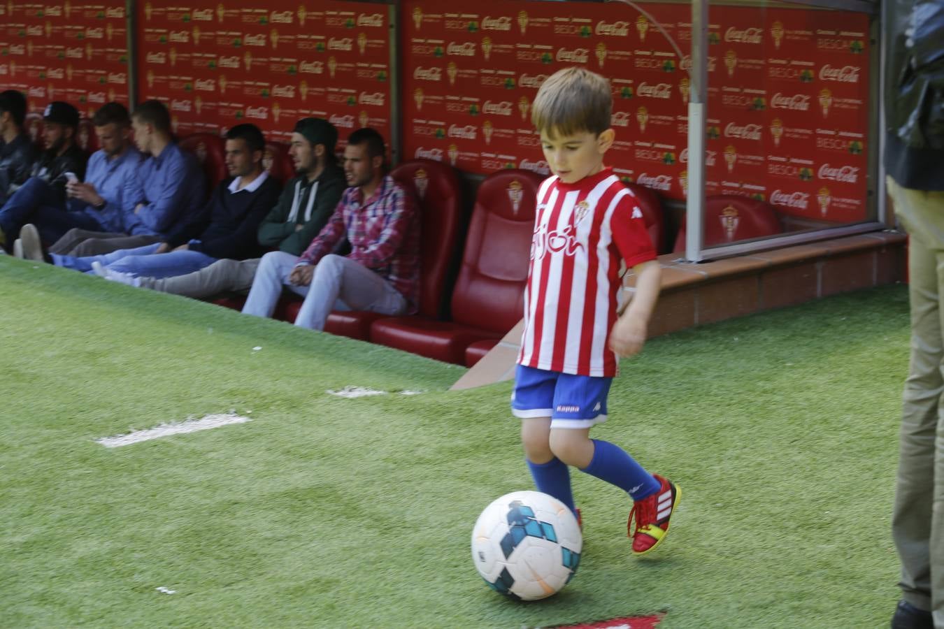 Sporting 1-0 Barcelona B (Galería III)
