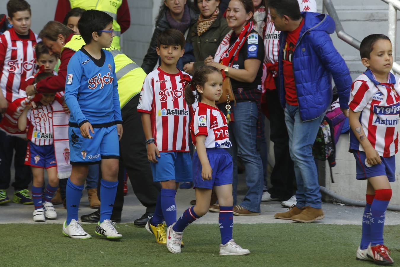 Sporting 1-0 Barcelona B (Galería III)