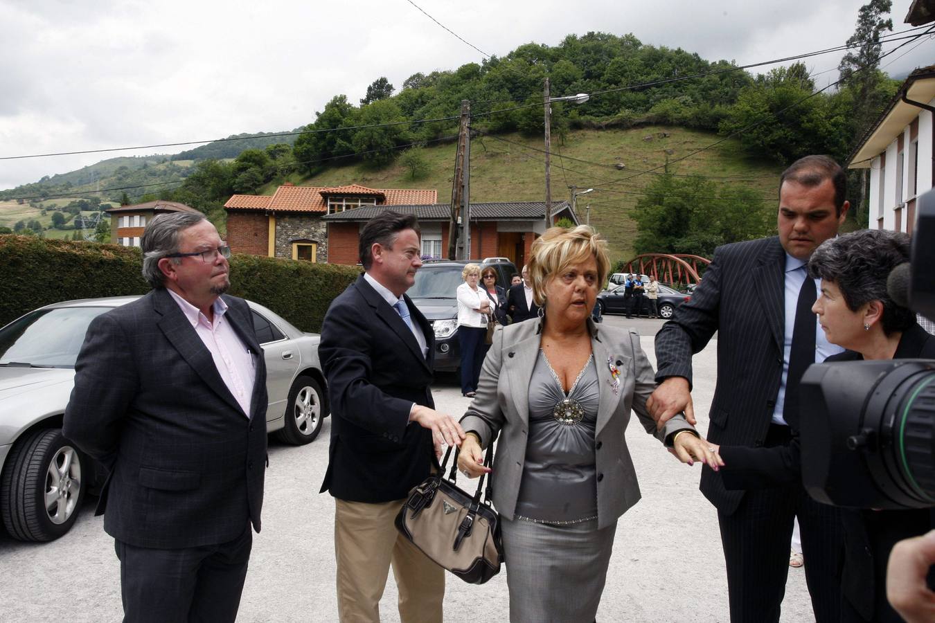 Funeral de Agustín González, en Vega del Ciego (Lena)