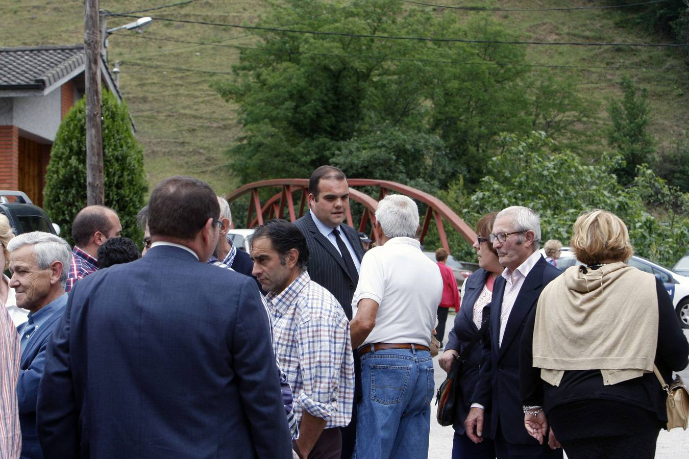 Funeral de Agustín González, en Vega del Ciego (Lena)