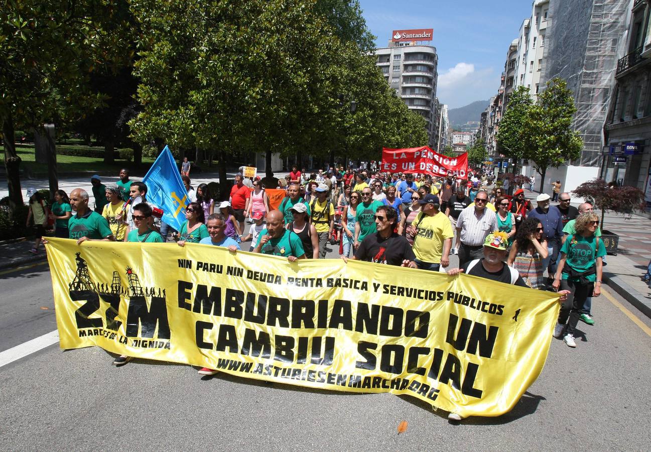 Manifestación por Oviedo contra la crisis y los recortes