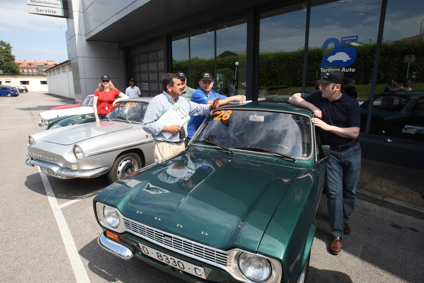 El Club Pre-68 celebra un rally de vehículos clásicos en Oviedo