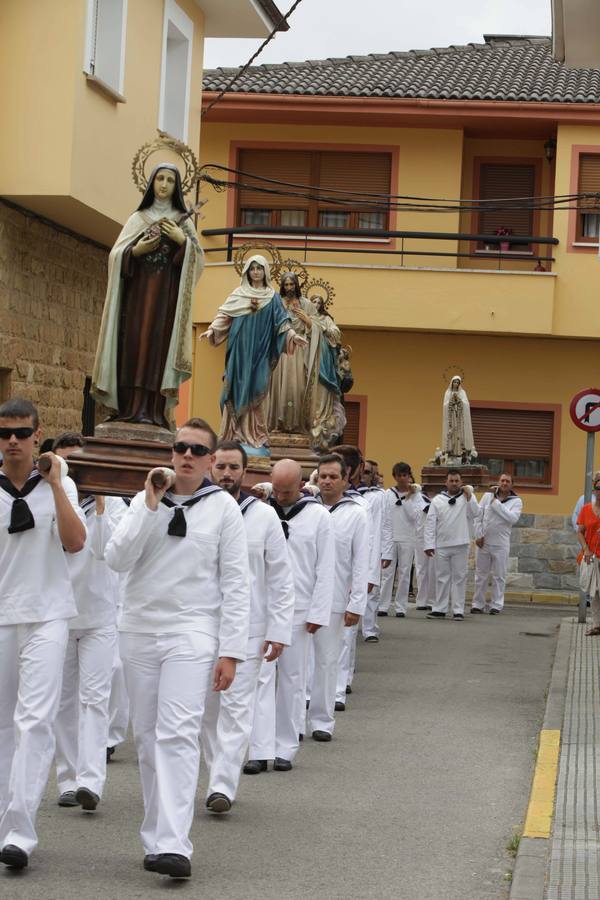 Procesión marinera en San Juan de la Arena