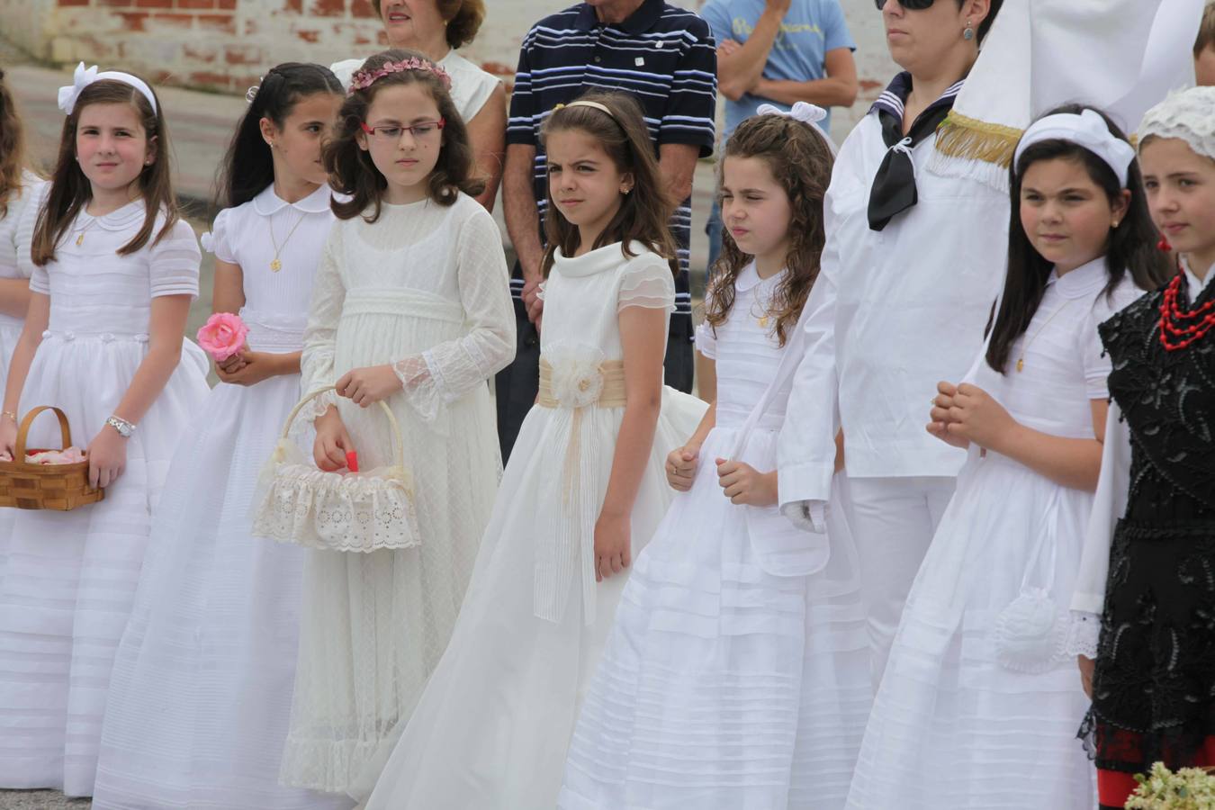 Procesión marinera en San Juan de la Arena