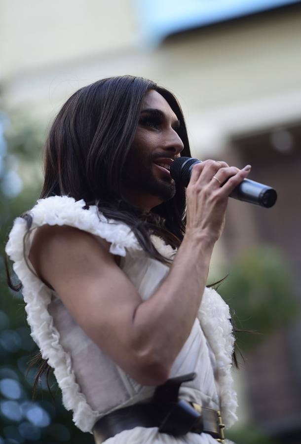 Conchita paraliza Chueca