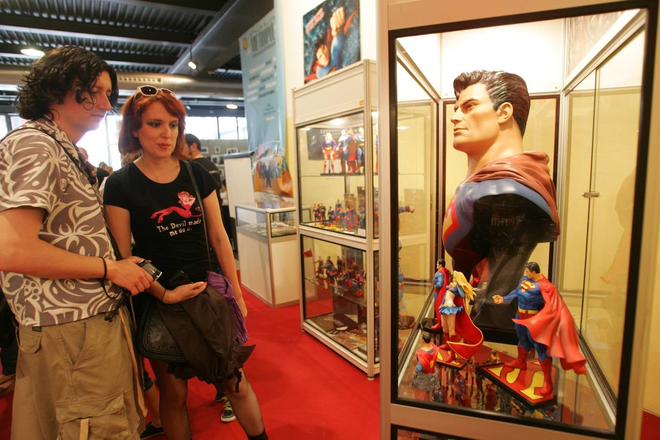 Metrópoli se convierte en la capital del cómic