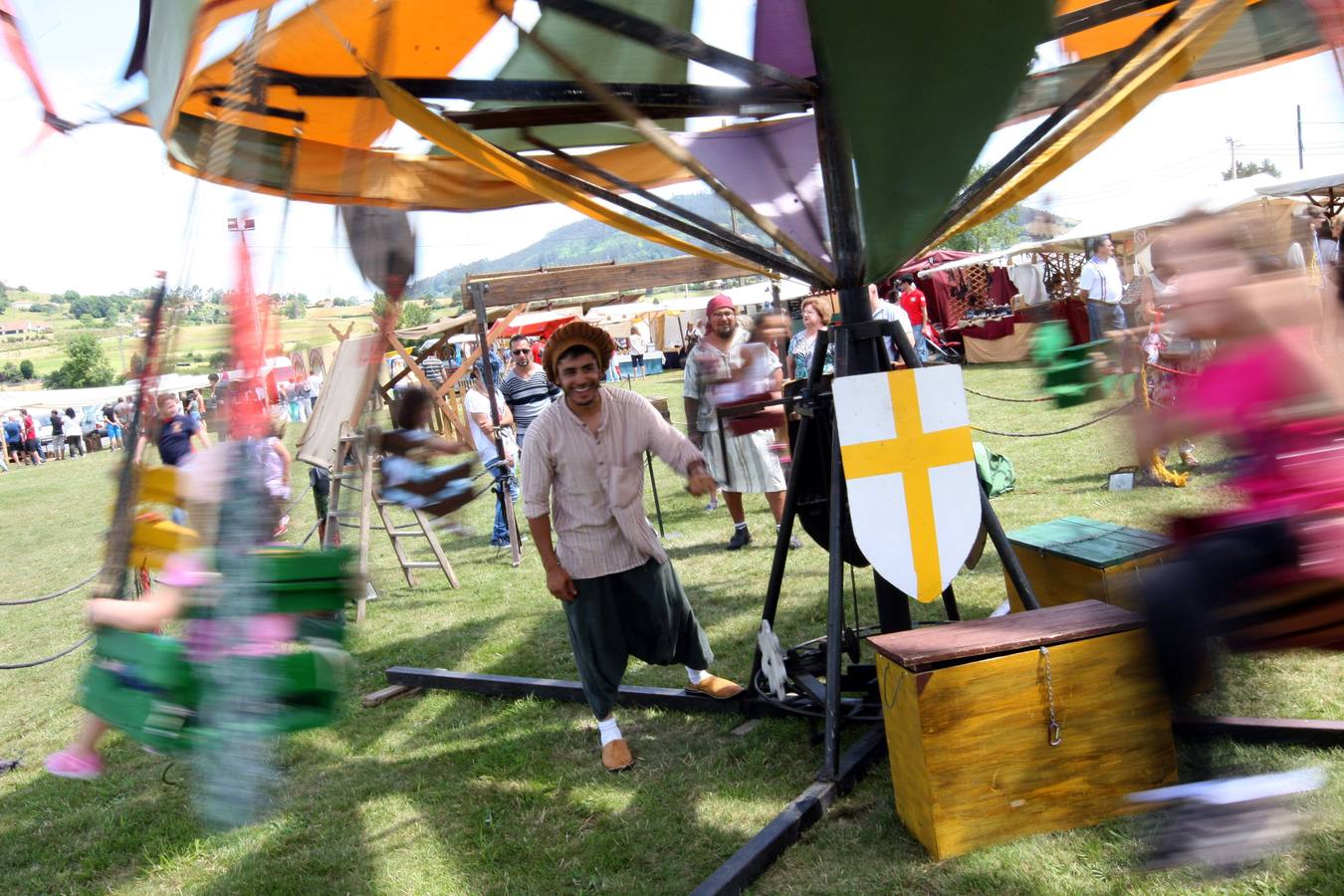 Mercado de la fiesta de Los Exconxuraos en Llanera