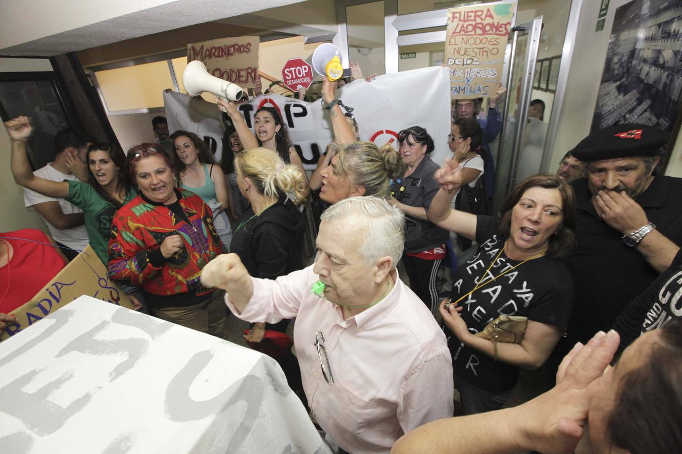 La manifestación de los vecinos de El Nodo, en imágenes