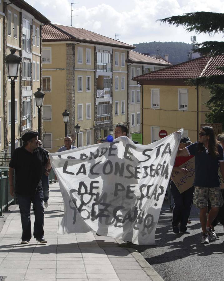La manifestación de los vecinos de El Nodo, en imágenes