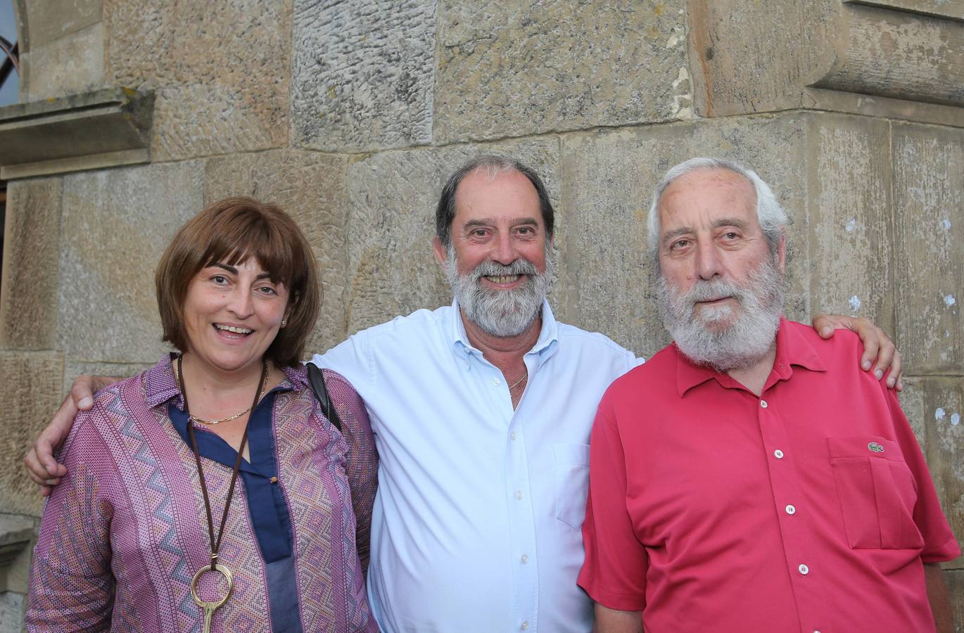 Los nuevos maestros Caldereta de Don Calixto reciben su premio