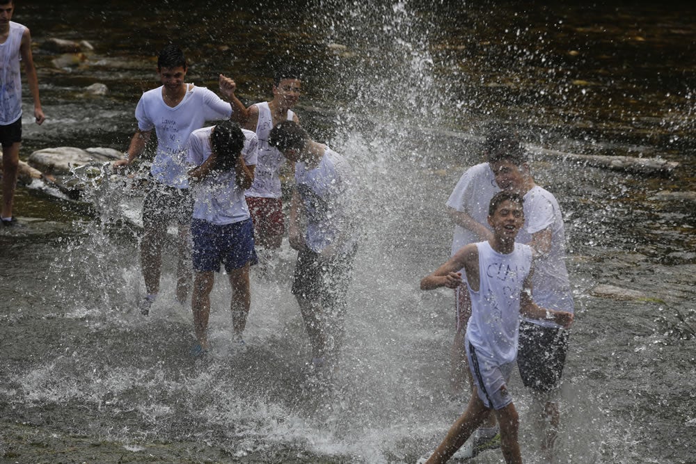 La jira de Sotrondio acaba en el barro