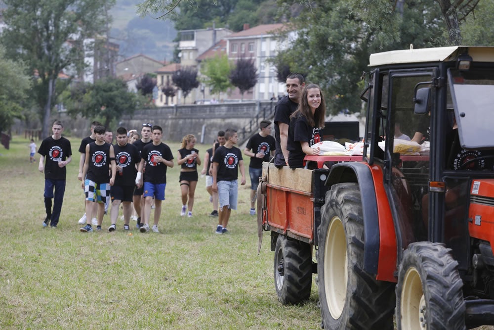 La jira de Sotrondio acaba en el barro