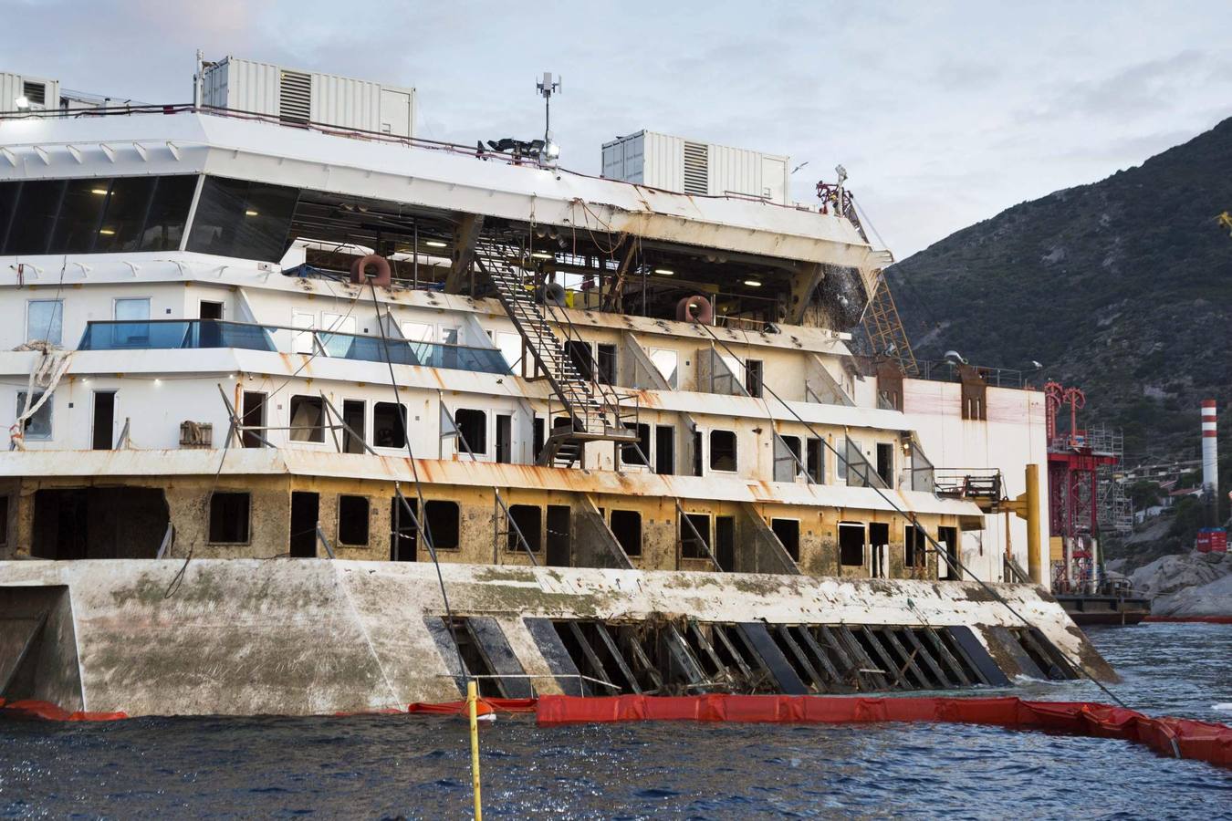 La última travesía del Costa Concordia