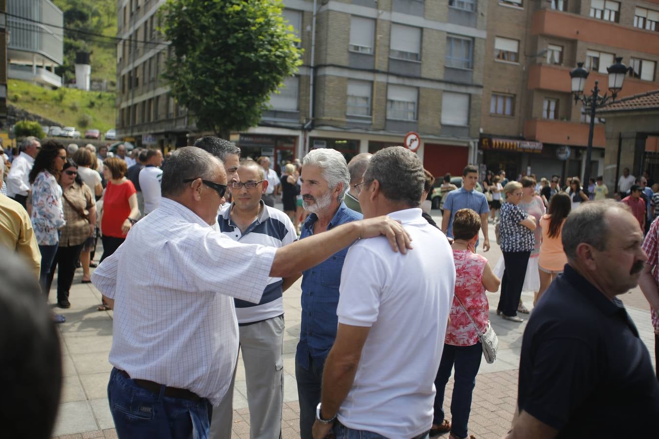 El mundo del fútbol despide a Saúl Lara
