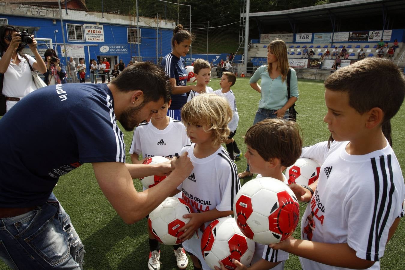 Villa clausura su campus de La Morgal