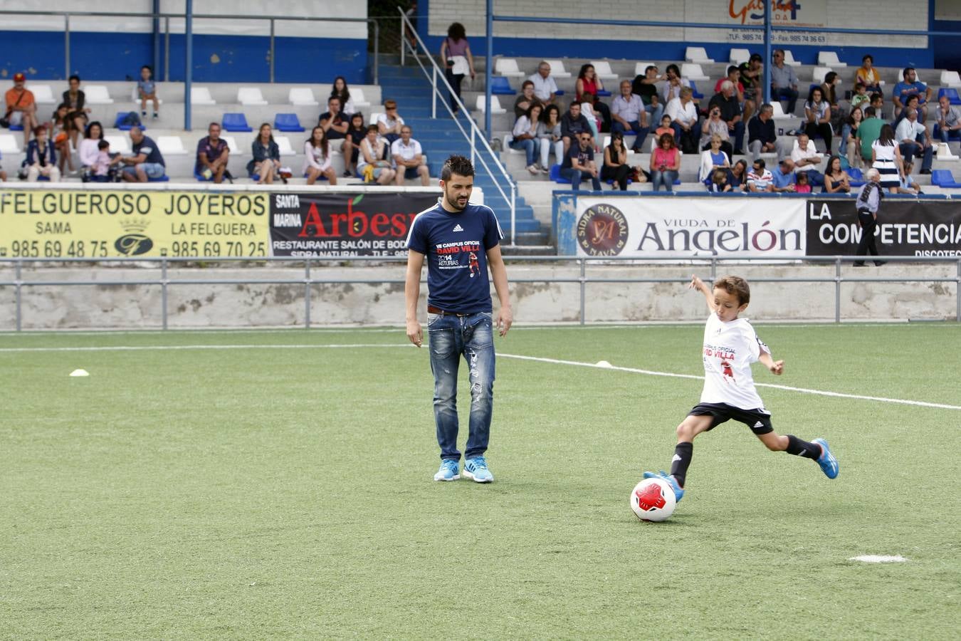 Villa clausura su campus de La Morgal
