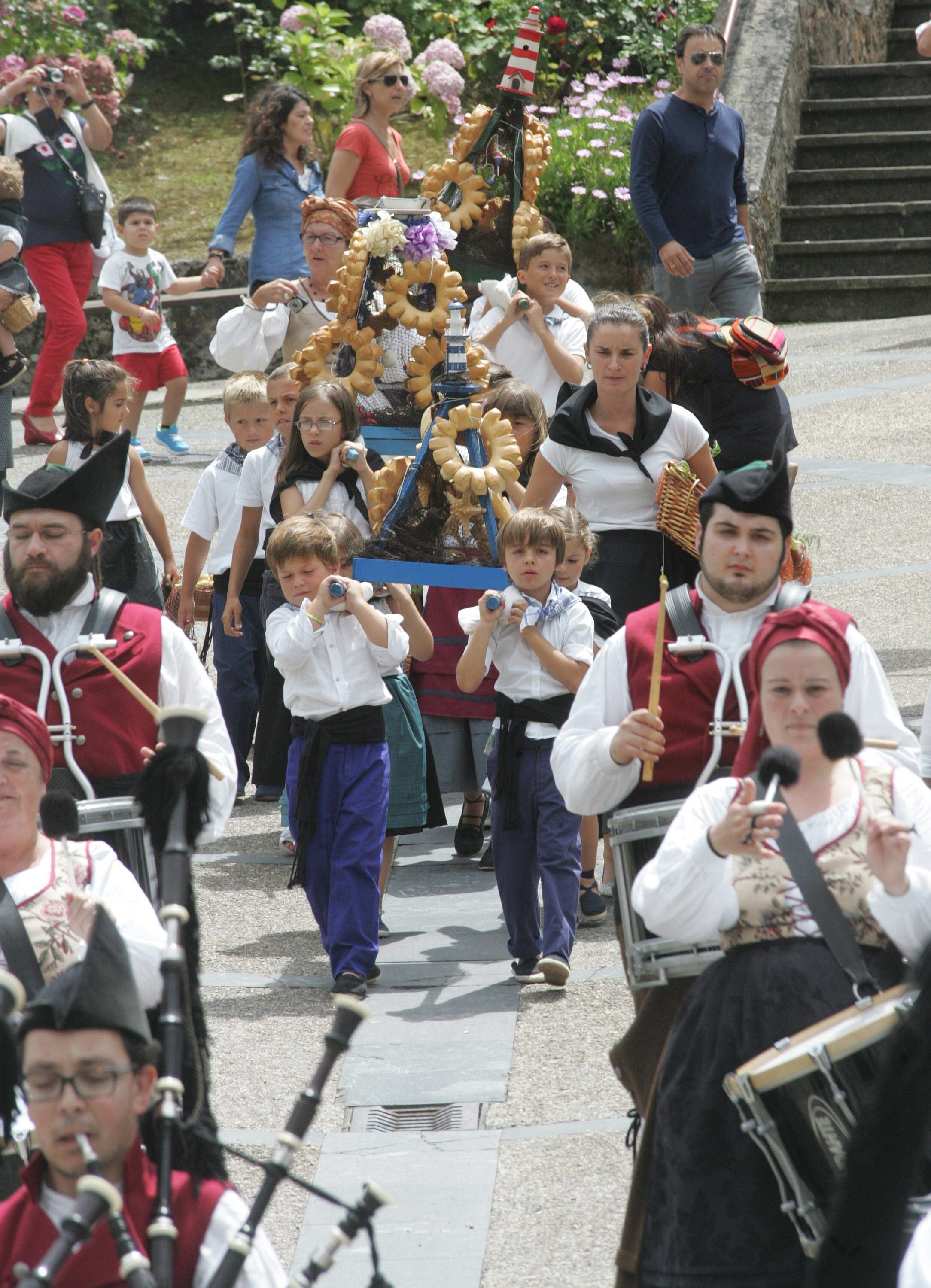 Tazones celebra las fiestas del Carmen