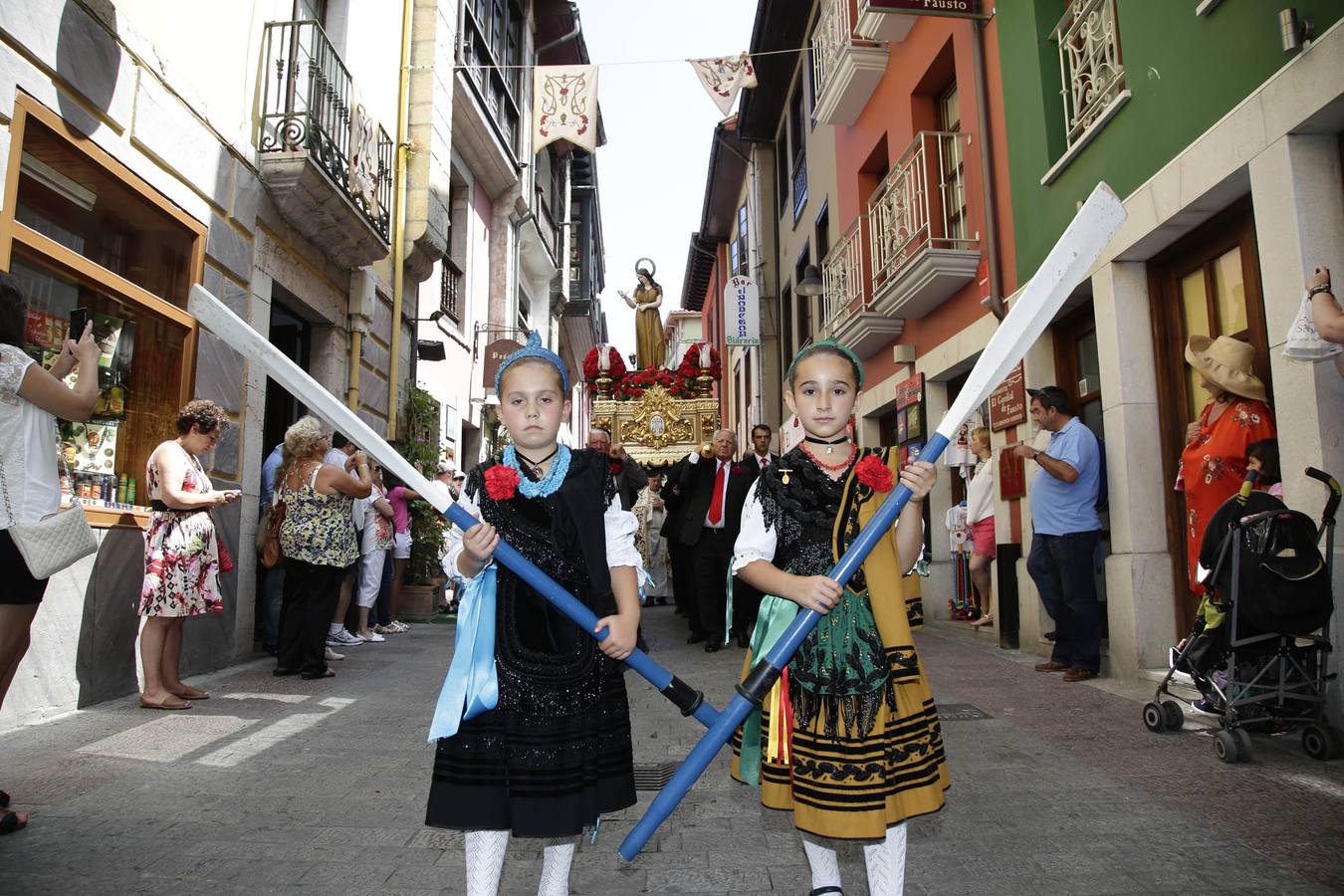 Llanes celebra el día grande de las fiestas de la Magdalena