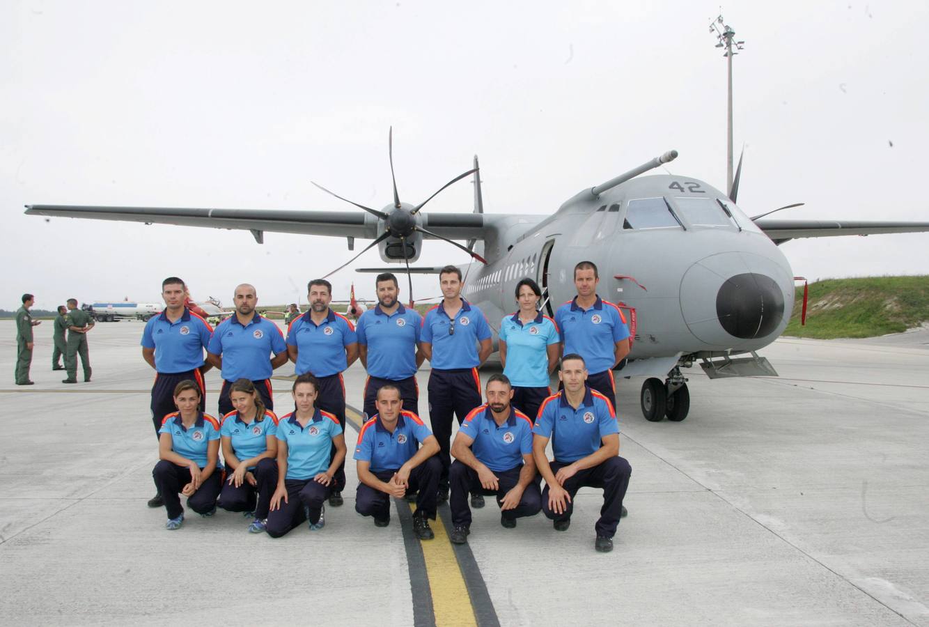 La patrulla Águila aterriza en Gijón