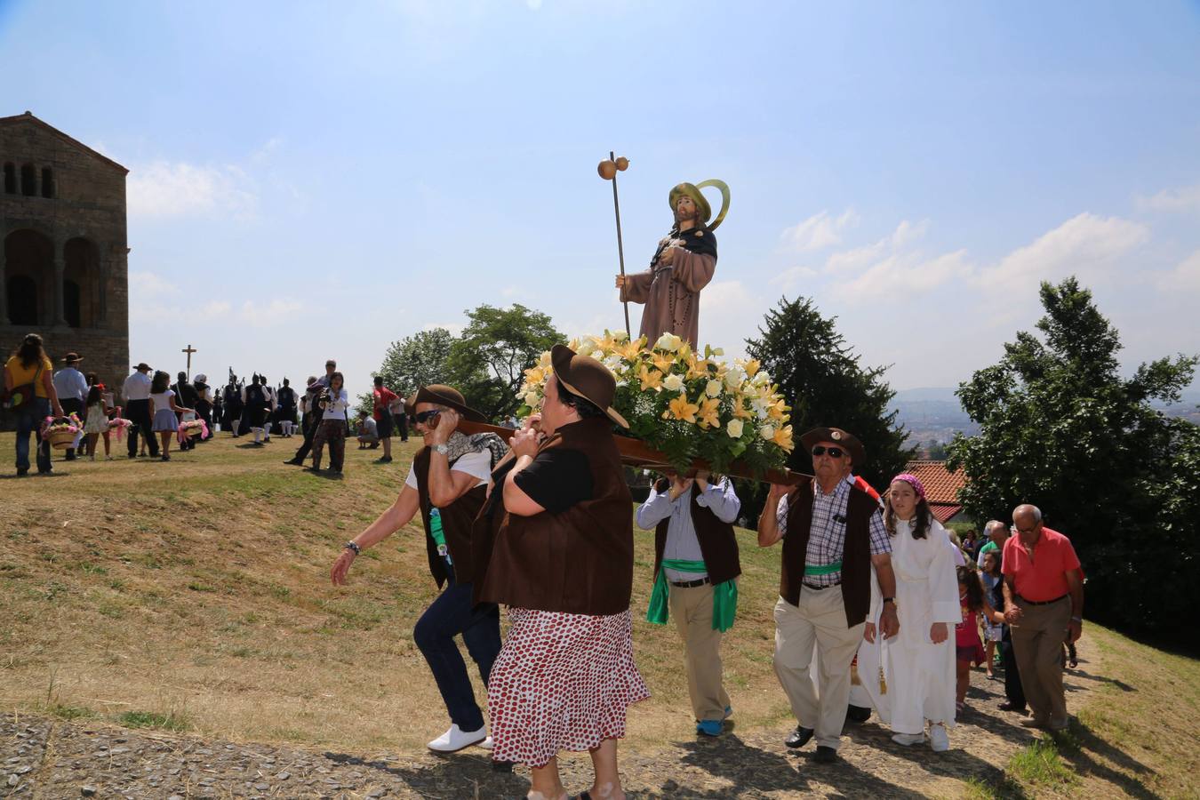 Santa María se rinde al Apóstol