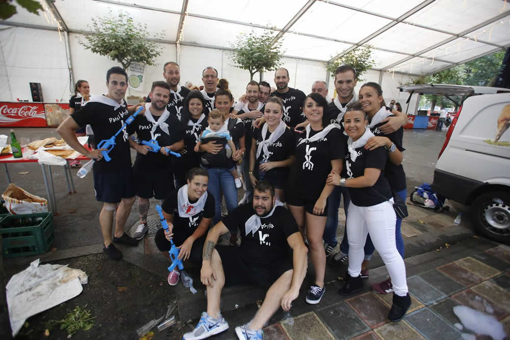 La jira de Santiago cierra las fiesta de Sama de Langreo