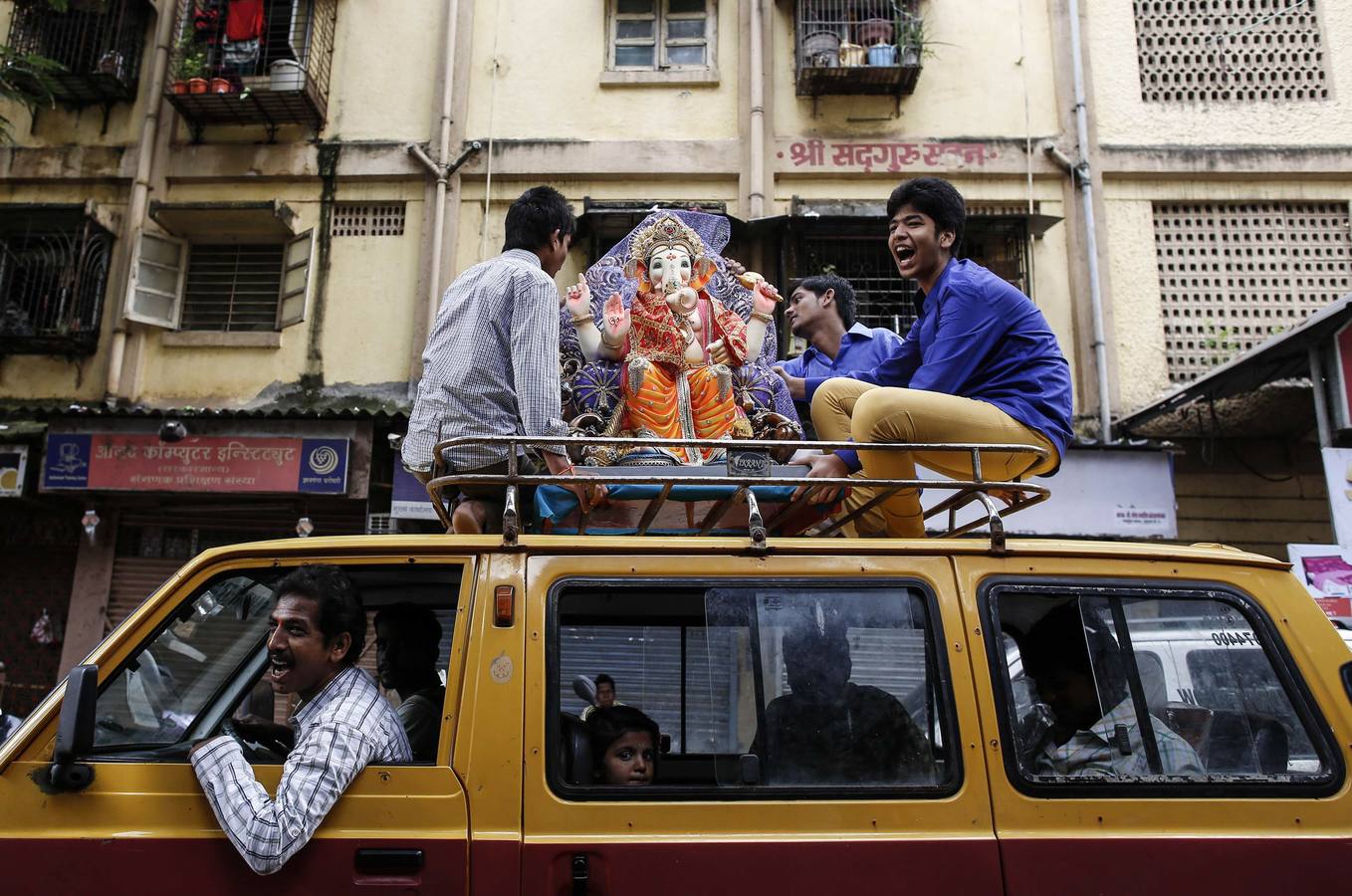 Honores para el dios Ganesha